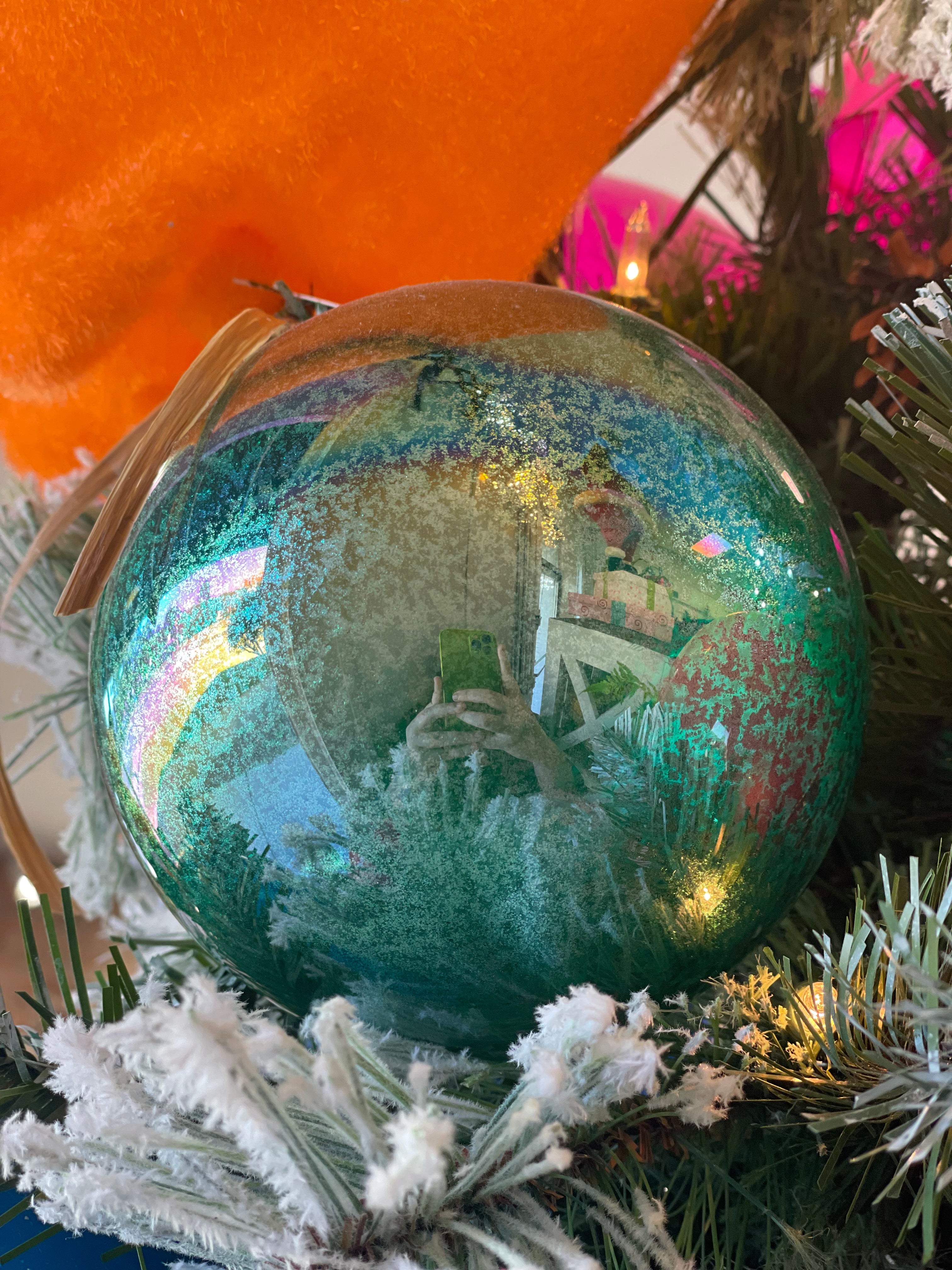 Metallic Green Winward Glass Bubblegum Ornament