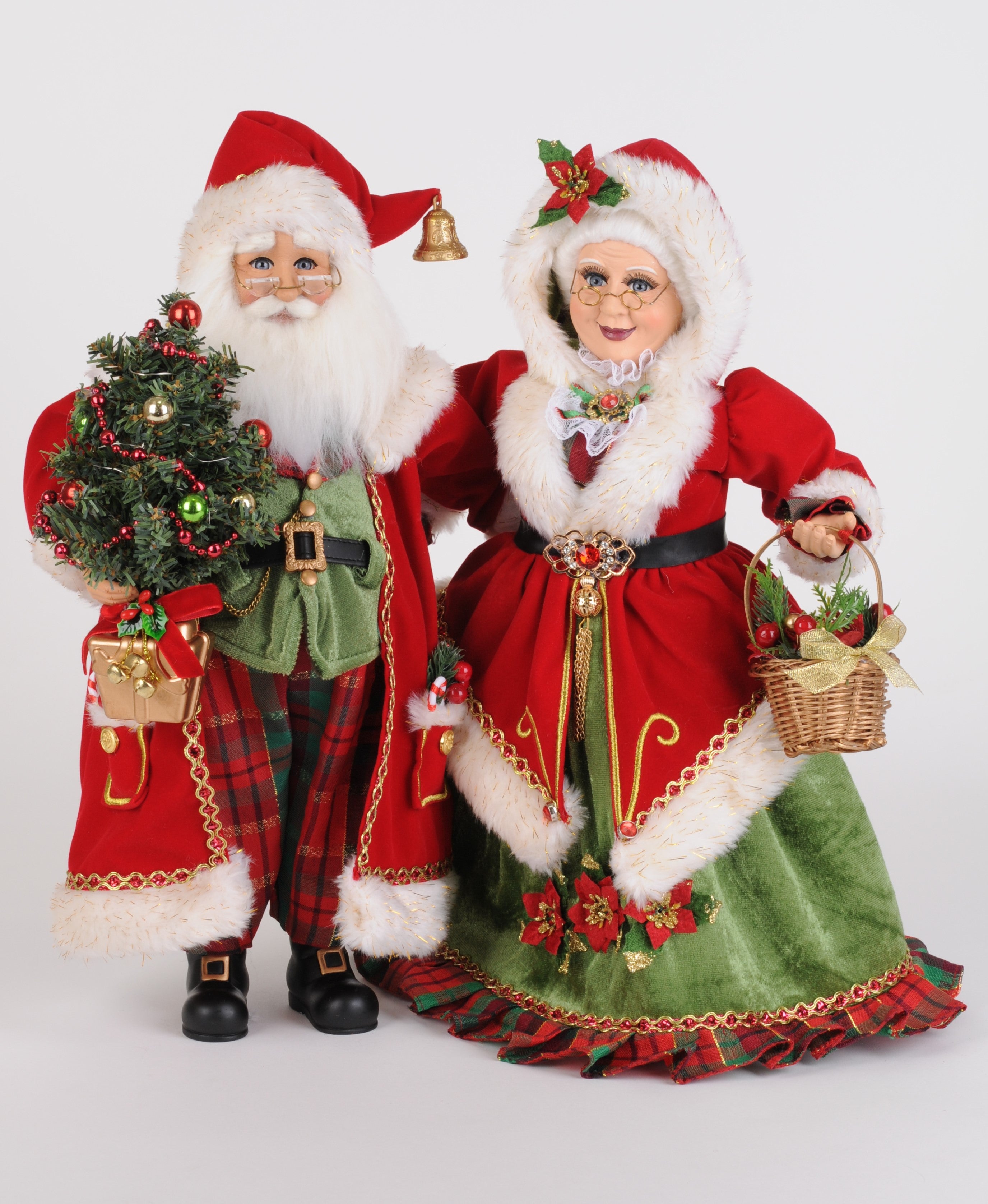 Lighted Strolling Mr. & Mrs. Claus