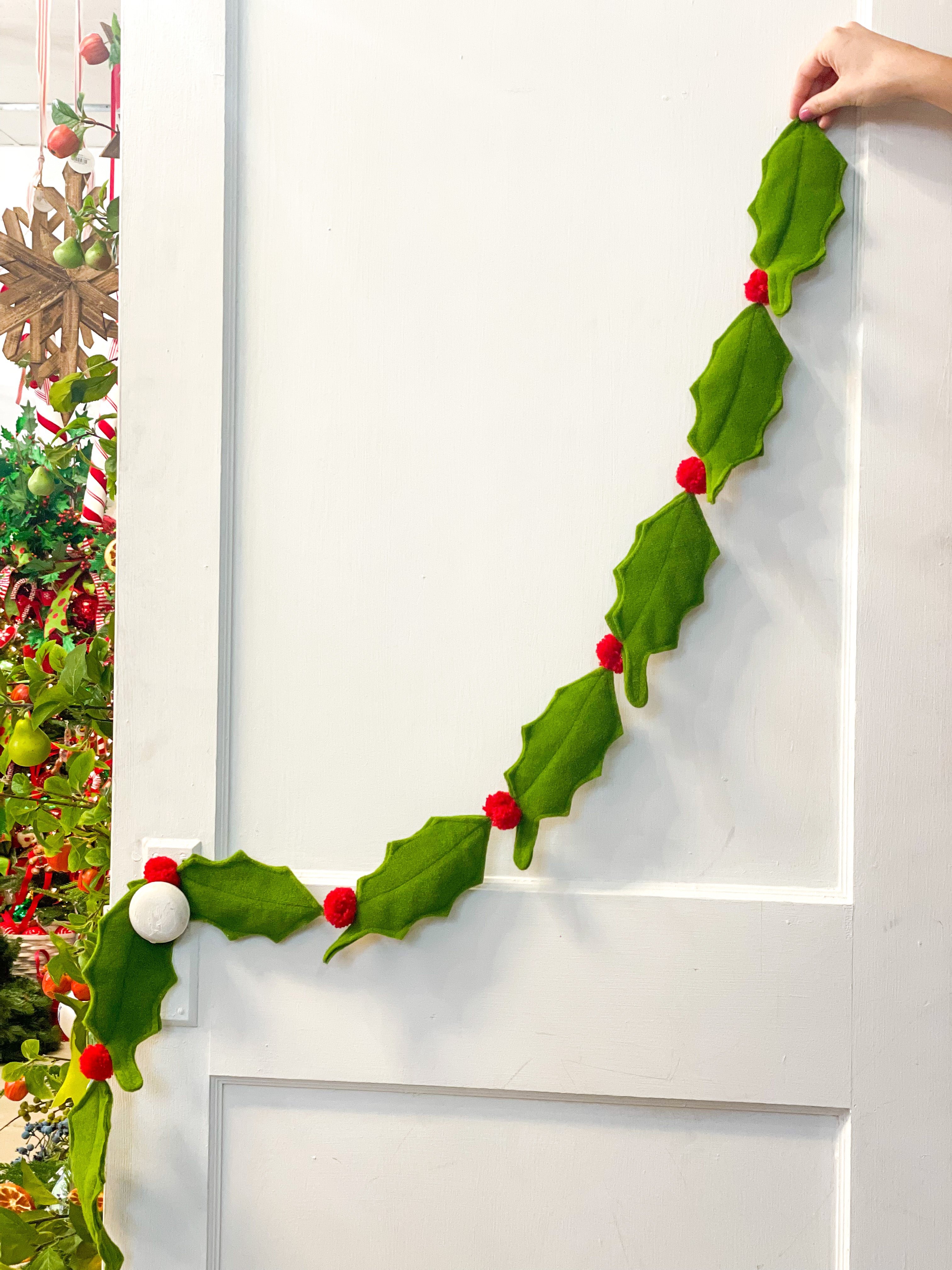 64" Felt Holly Leaf/Pompom Garland