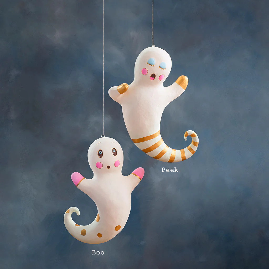 Peek & Boo Ghost Display