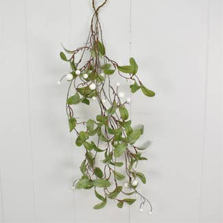 30" Underneath the Mistletoe Vine-Cream